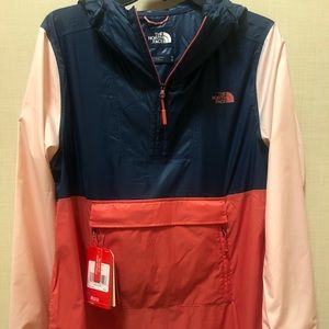 Women’s medium North Face rain coat